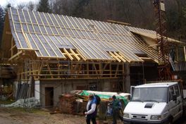 Reconstruction d'un bâtiment économique